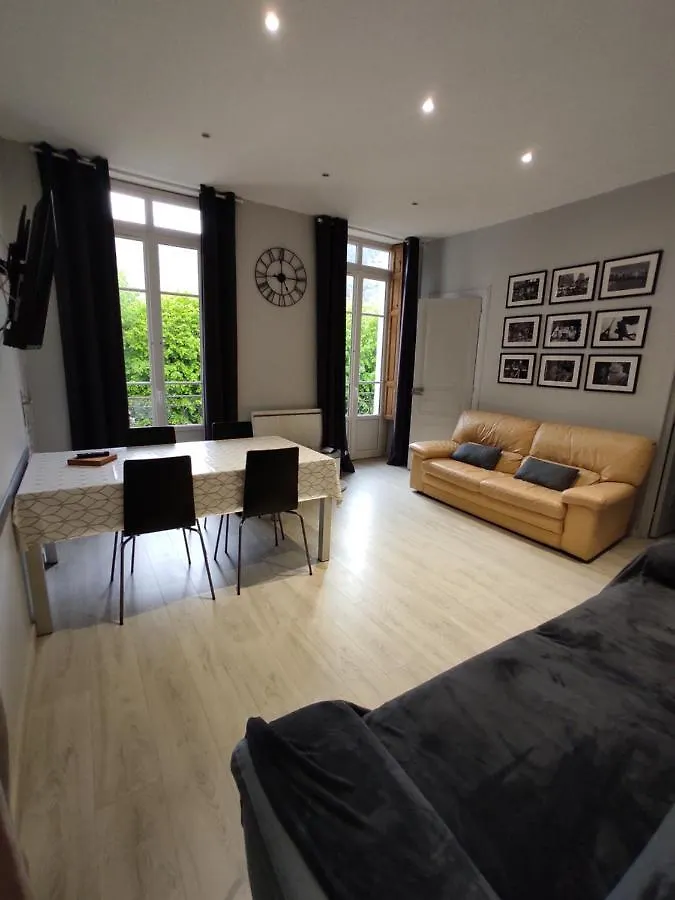 Agreable T2 Au Centre De Luchon Apartment Bagneres-de-Luchon